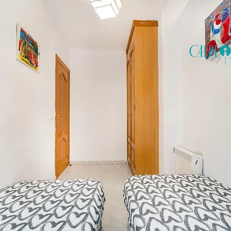 Tucan, Comodo, Bonito, Centrico * קלפה